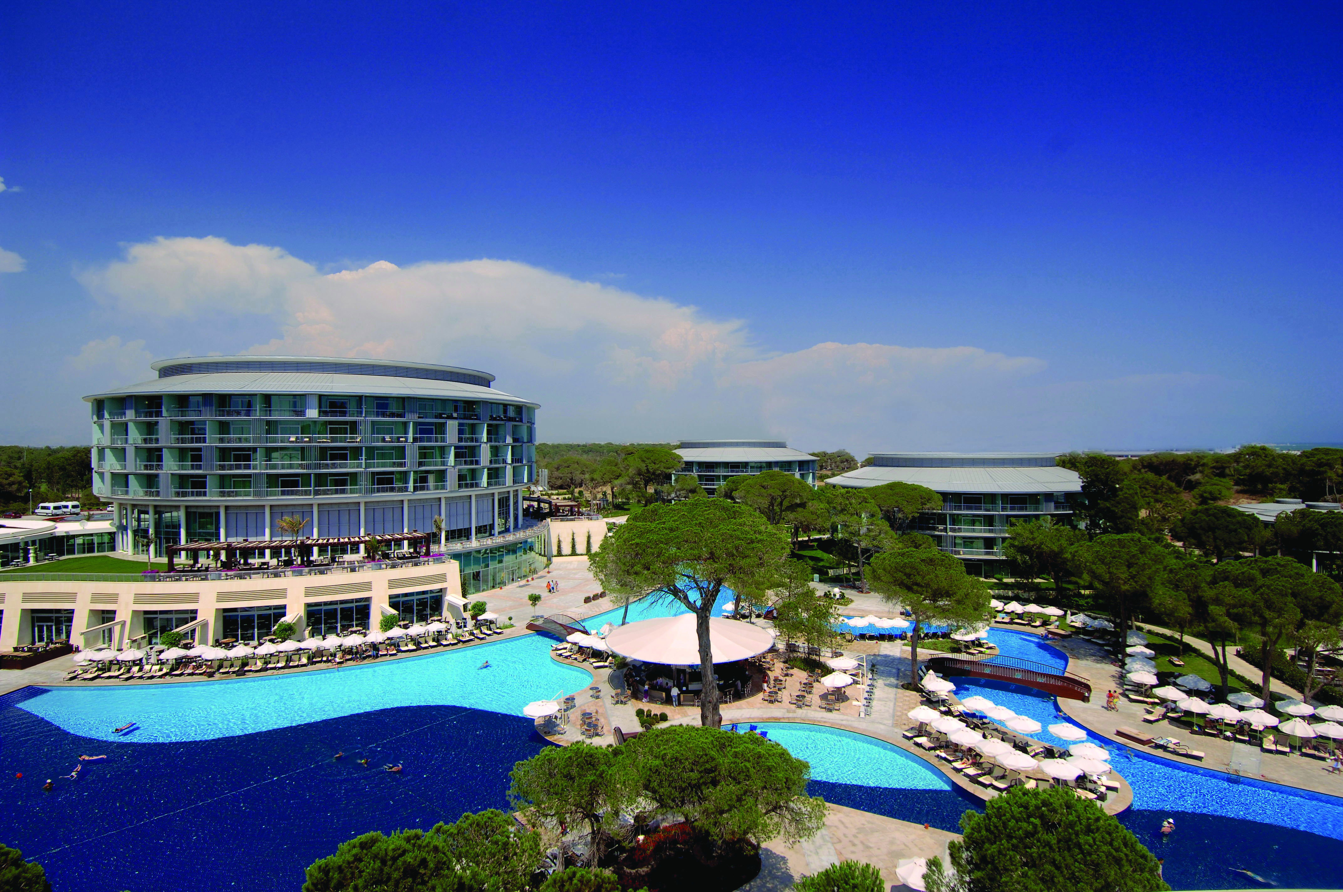 CALISTA LUXURY RESORT