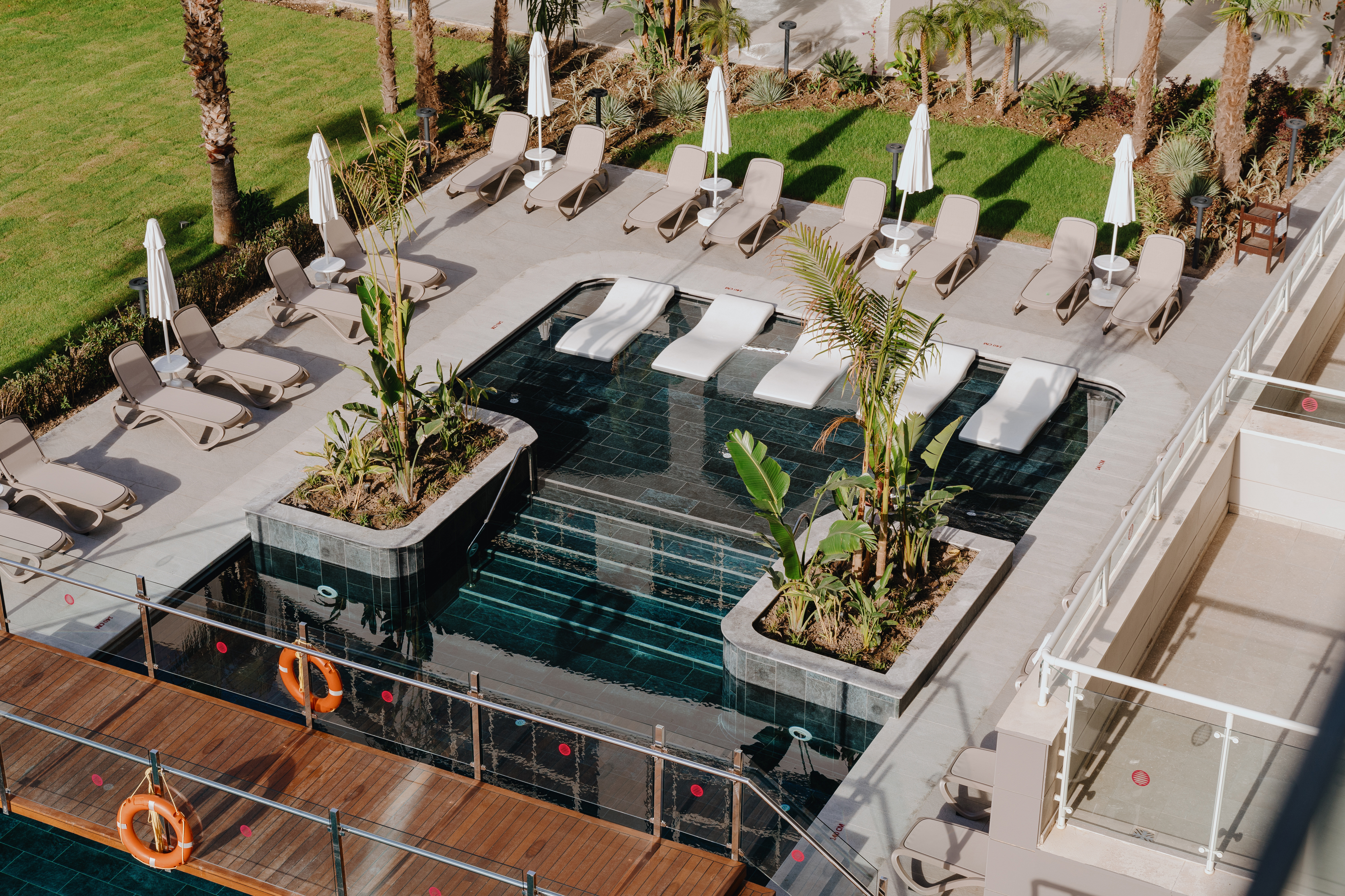AKRA KEMER OTEL